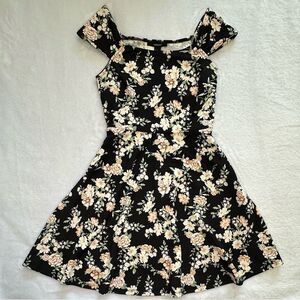 Floral Skater Mini Black Dress with Cap Sleeves Pink and White Flowers Small